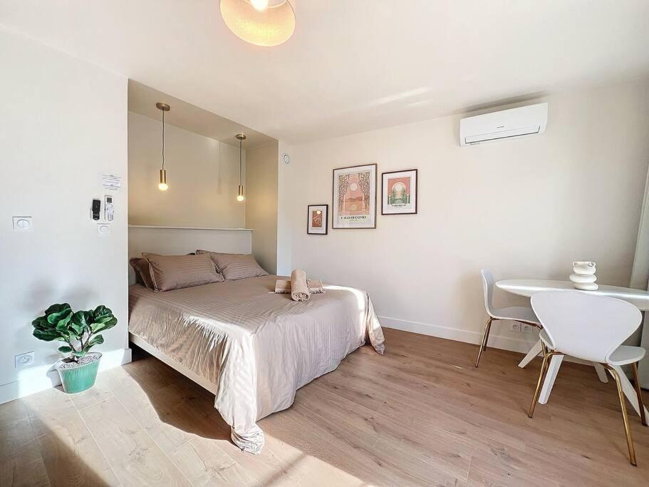 Charmant Appartement - Avec Balcon & Climatisation - Les Freres De La Loc' マルセイユ エクステリア 写真