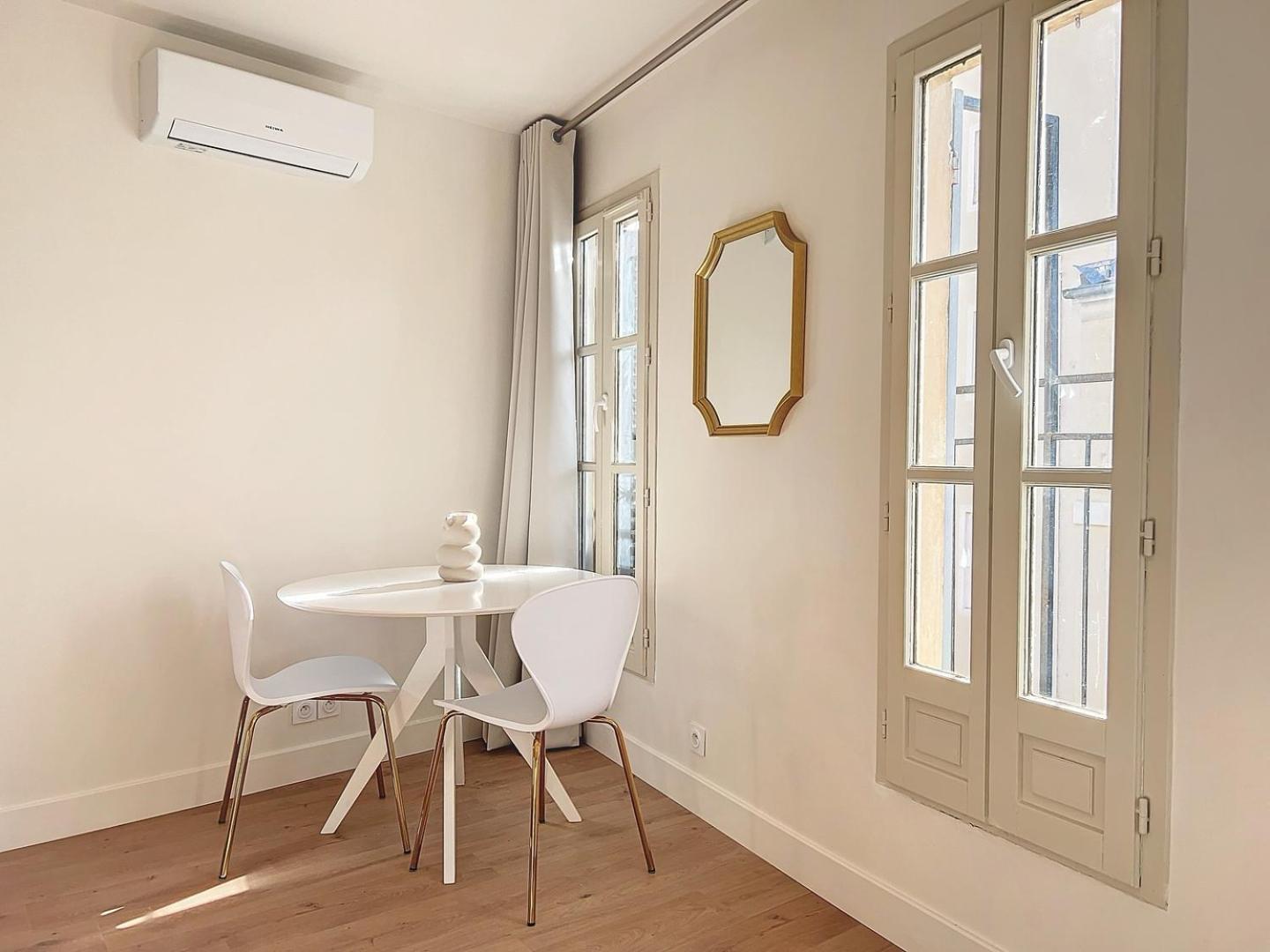 Charmant Appartement - Avec Balcon & Climatisation - Les Freres De La Loc' マルセイユ エクステリア 写真