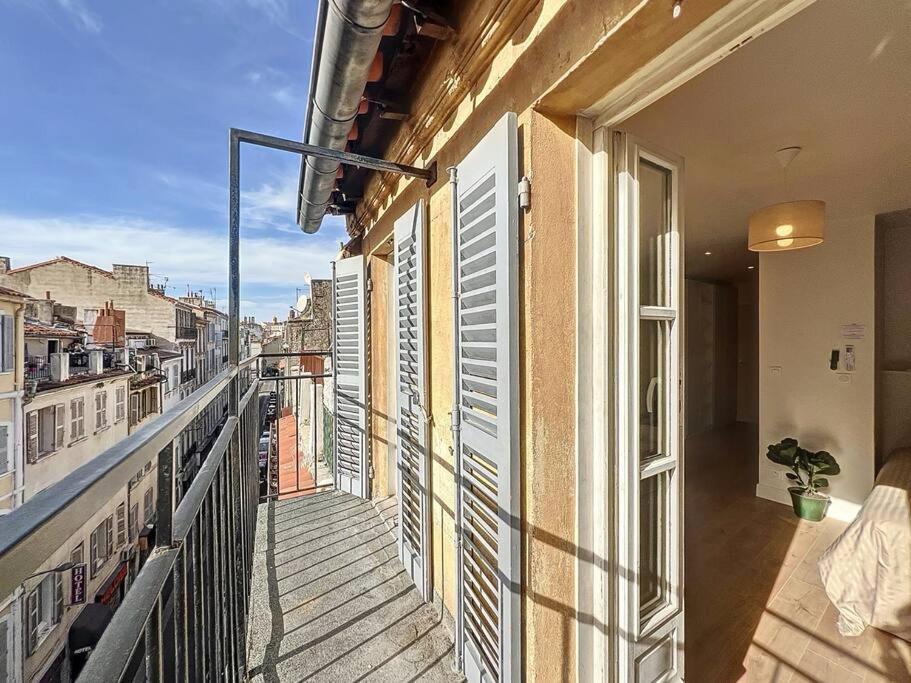 Charmant Appartement - Avec Balcon & Climatisation - Les Freres De La Loc' マルセイユ エクステリア 写真